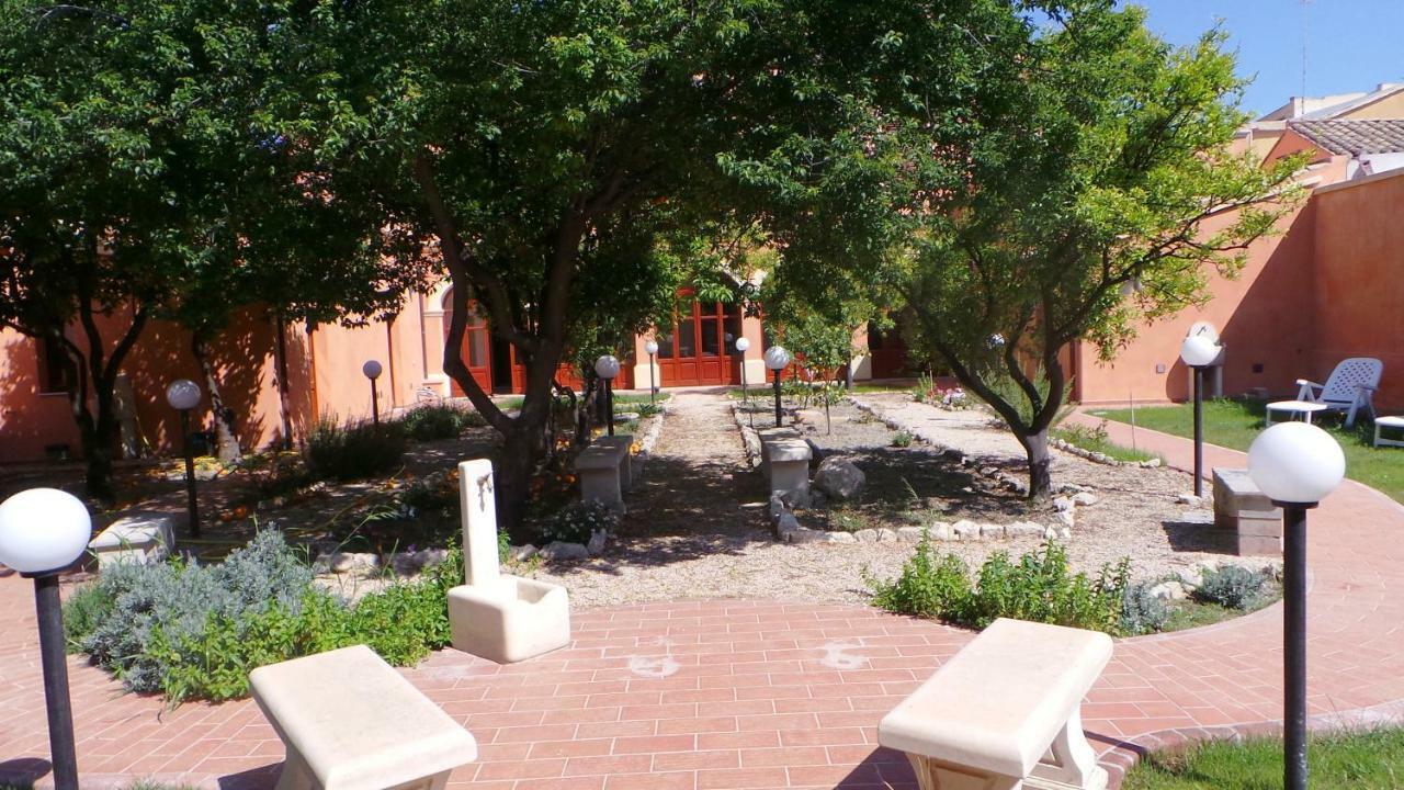 B&B Antica Villa Quartu SantʼElena Εξωτερικό φωτογραφία